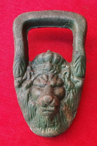 Ancienne tete lion royal en - de,