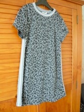 Robe courte - Orchestra - grise 10 ans léopard/bandes argentées - JAMAIS PORTEE