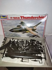 MAQUETTE  REVELL 4359 - AVION