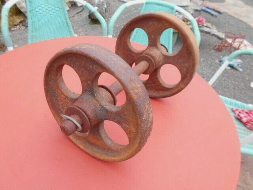 Roues metal d usine ou - roues, en