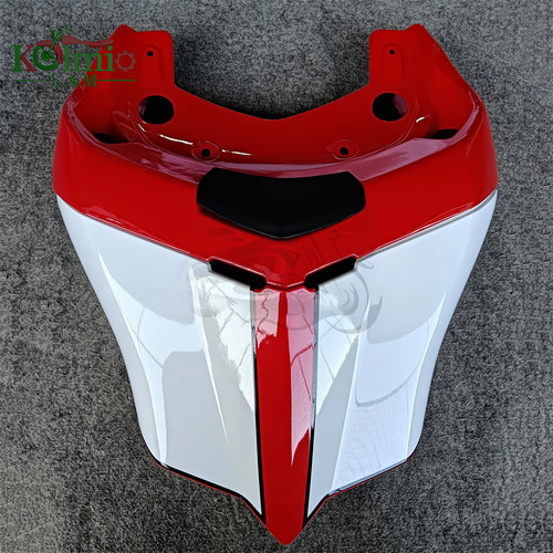 Rear fairing hugger tail - rear, seat