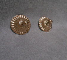 2 anciens Boutons Rosaces en