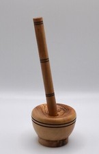 Stylo-bille à pointe "bic" en bois tourné (749)