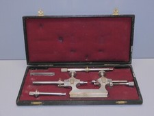 Ancien coffret tour horloger - -,