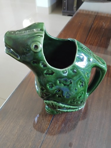 Ancien pichet vert grenouille - vert,