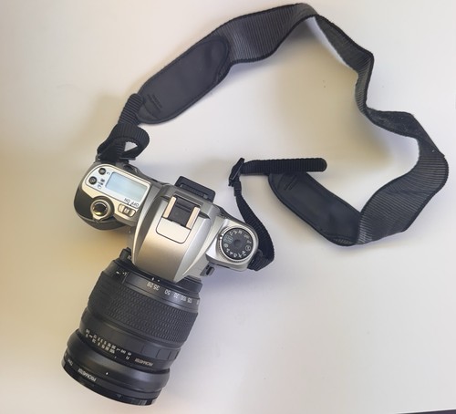 Pentax 35mm film camera - zx-7,