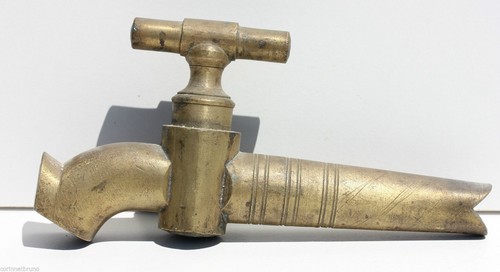 Robinet ancien bronze - robinet,