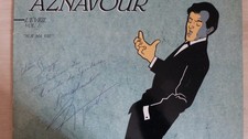 Autographe Dédicace ORIGINAL SIGNED du Chanteur CHARLES AZNAVOUR sur Pochette LP