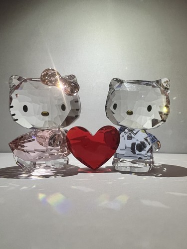 Swarovski hello kitty - swarovski,