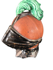 POT A TABAC céramique barbotine et cuir  " CASQUE style MEDIEVAL " pipe fumeur