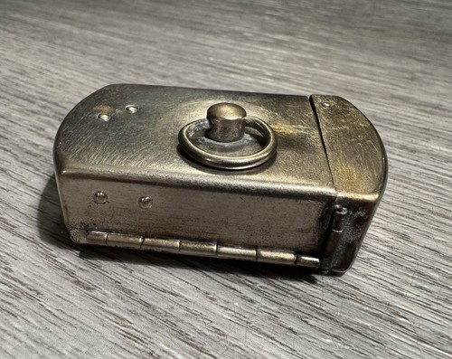 Rare briquet ancien - rare,