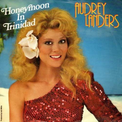 Audrey landers lune - -,
