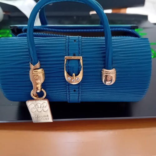 Petit porte monnaie bleu - , en