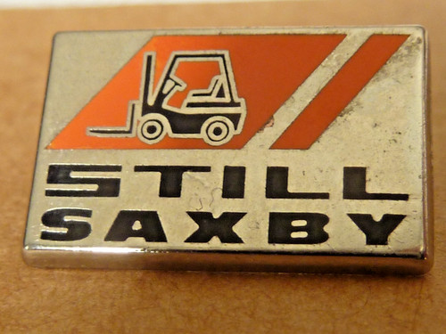 Pin pins badge - pin's,