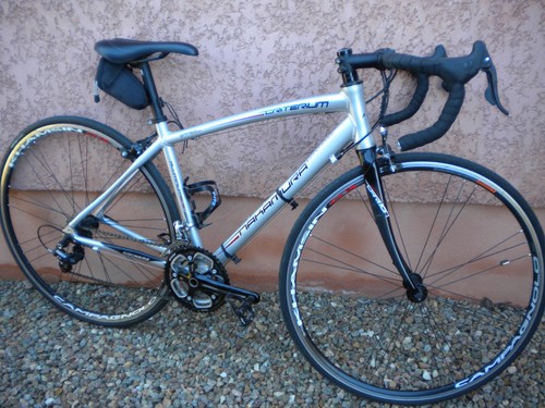 Vend velo route - de, marque