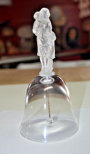 Clochette de table en cristal De Bayel mère et enfants