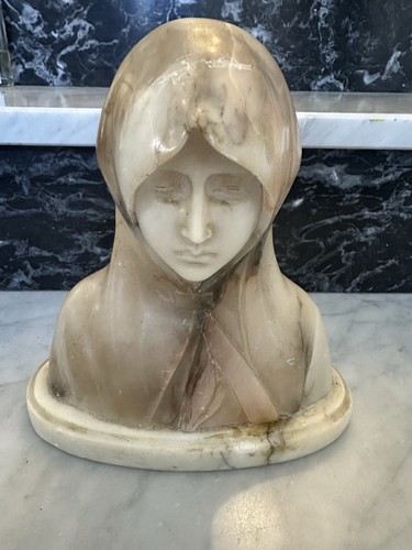 Buste sculpture femme - , voilée