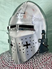 Armure de chevalier médiéval, grand casque de croisé avec aventail en cotte d...