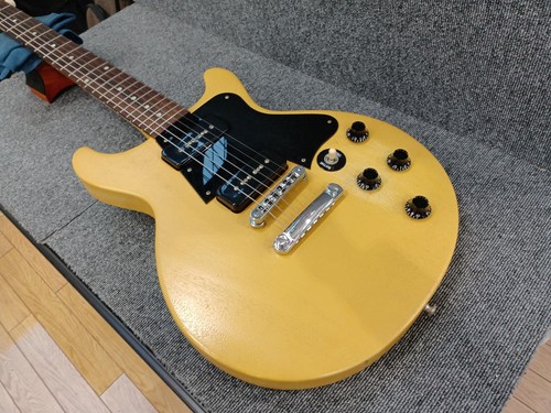 Guitare électrique - (gibson),