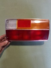 PEUGEOT 304 BERLINE Feu AR Droit SEIMA Complet 