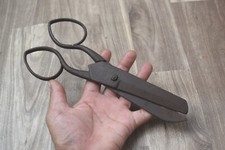 Ancien outil de ciseaux de
