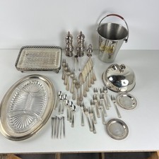 Lot art de la table en métal argenté ancien – ménagère, seau, plats, moulins