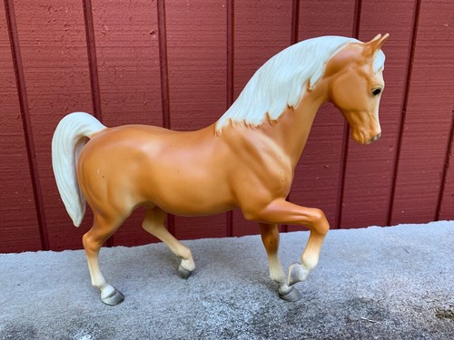 Breyer horse faith - horse, family