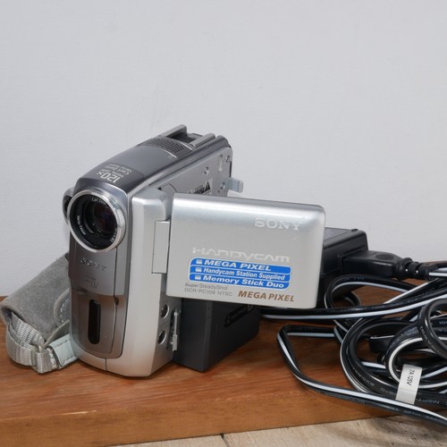 Sony handycam dcr - sony,