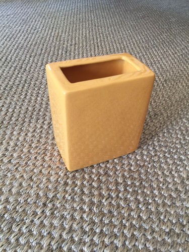 Terramoto ceramic vase - ceramic,