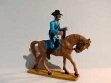 STARLUX western sécession