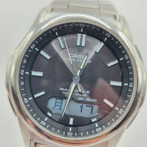 Montre solaire radiocommandée