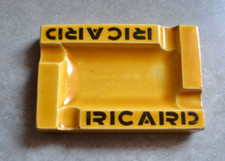 Ancien petit cendrier