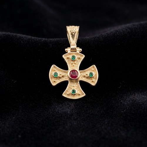 Pendentif croix byzantine