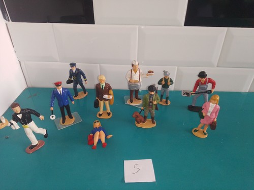 Lot 10 figurines - lot,