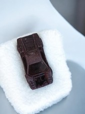 Véhicule miniature ancien