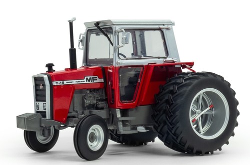 Universal hobbies tracteur - universal,