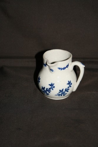 Pichet ancien uze décor - -,