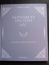 § alphabets anciens L. V. à broder au point de croix - Véronique Maillard