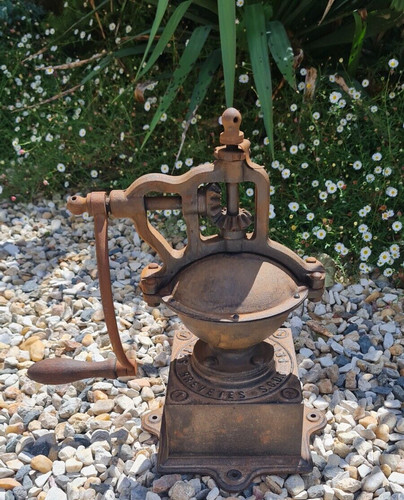 Ancien gros moulin cafe - moulin,