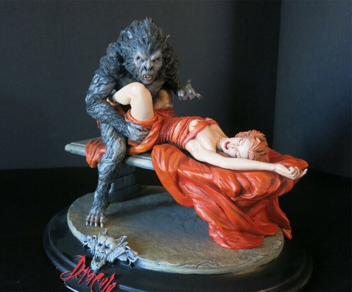 Dracula lucy diorama - dracula,