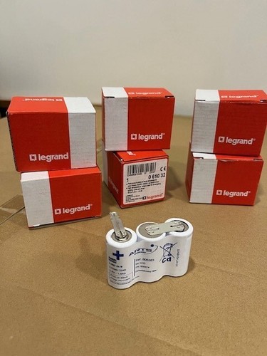 Lot batteries pour baes - 6,