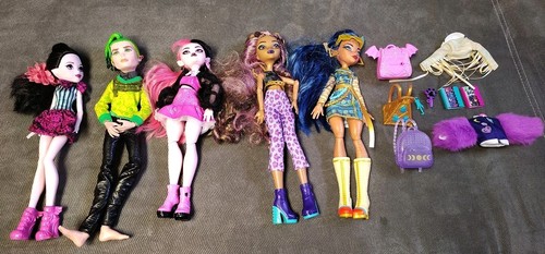Monster high doll - high,