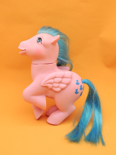 Little pony pegasus - little,