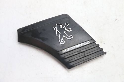 Cache chassis lateral - cache,
