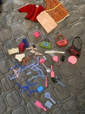 Accessoires pour poupée mannequin Barbie, Petra ou autres.
