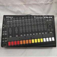 Roland AIRA TR-8 Rhythm