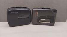 Lot de 2 Walkman AIWA modèle VZRS et TAMASHI modèle WM006 (vendus comme HS)