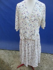 Ensemble N°2 tailleur jupe chemisier en viscose petite fleur beige Printemps T44