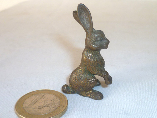 Ancien lapin miniature - miniature, en