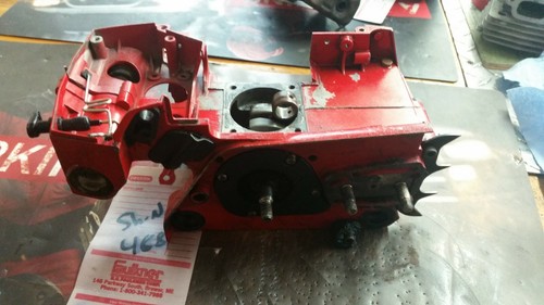 Shindaiwa chain saw crankcase
